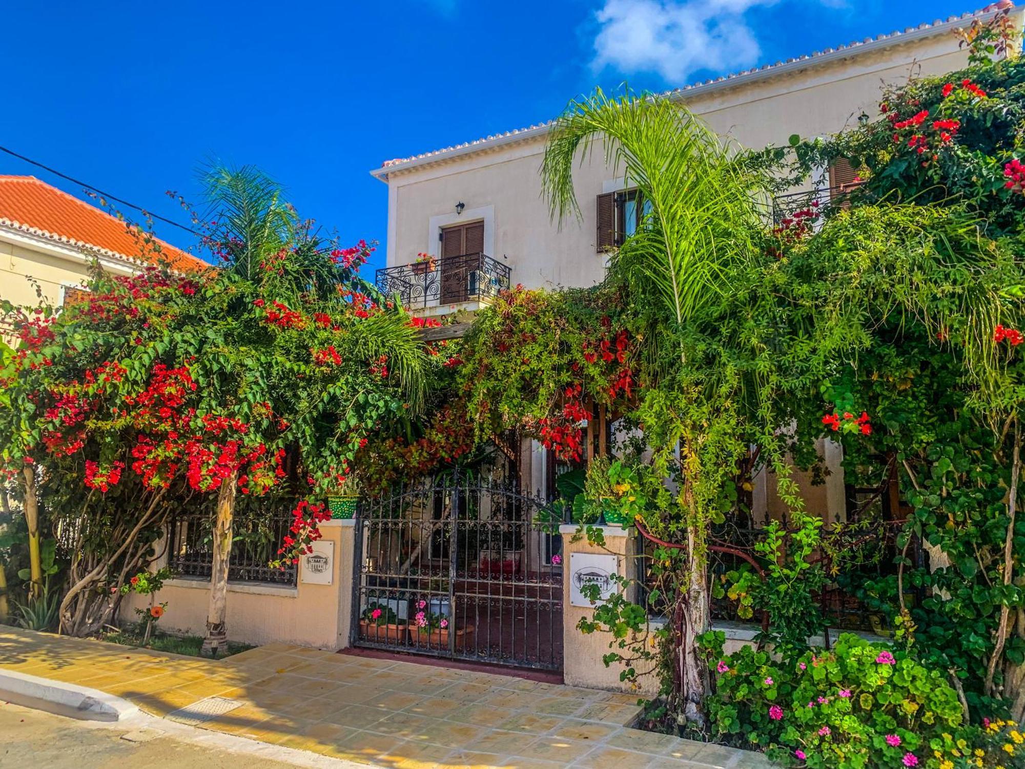 Ulysses Hotel Methoni  Extérieur photo